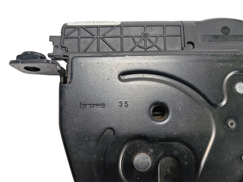 Thumbnail 5: 2014 BMW 328XID SEDAN (F30) REAR TRUNK LID DECKLID LOCK LATCH ACTUATOR MOTOR