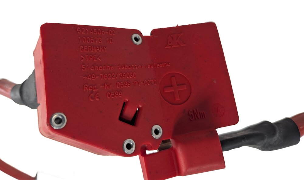 Thumbnail 12: 2014 BMW 328XID SEDAN (F30) 2.0L POSITIVE BATTERY POWER CABLE w/ SAFETY TERMINAL