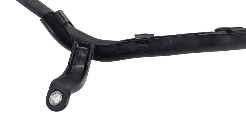 Thumbnail 5: 2014 BMW 328XID SEDAN (F30) 2.0L (N47) ENGINE ALTERNATOR STARTER POWER CABLE
