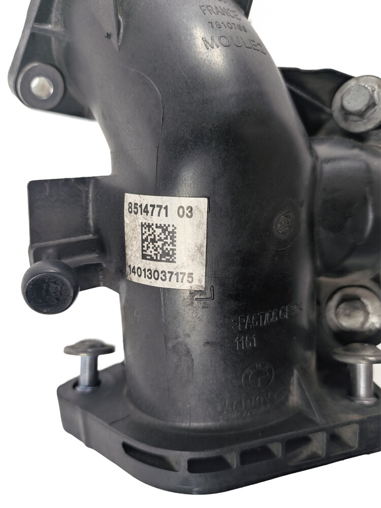 Thumbnail 5: 2014 BMW 328XID SEDAN (F30) 2.0L (N47) DIESEL ENGINE INTAKE MANIFOLD INLET PIPE