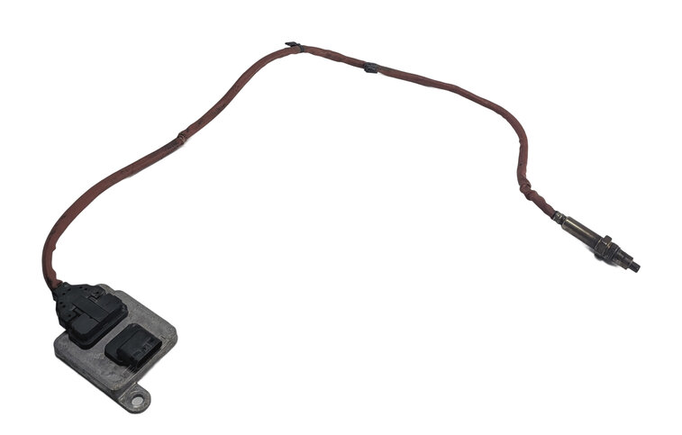 2014 BMW 328XID SEDAN (F30) 2.0L N47 DIESEL ENGINE NOX SENSOR w/ CONTROL MODULE