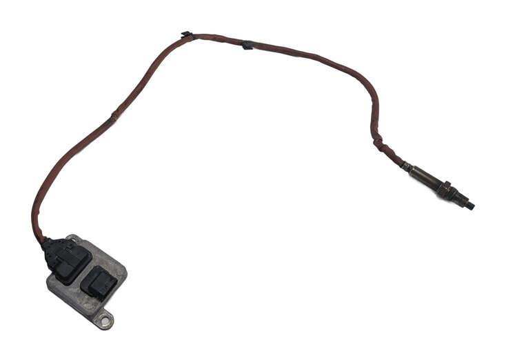 Thumbnail 2: 2014 BMW 328XID SEDAN (F30) 2.0L N47 DIESEL ENGINE NOX SENSOR w/ CONTROL MODULE