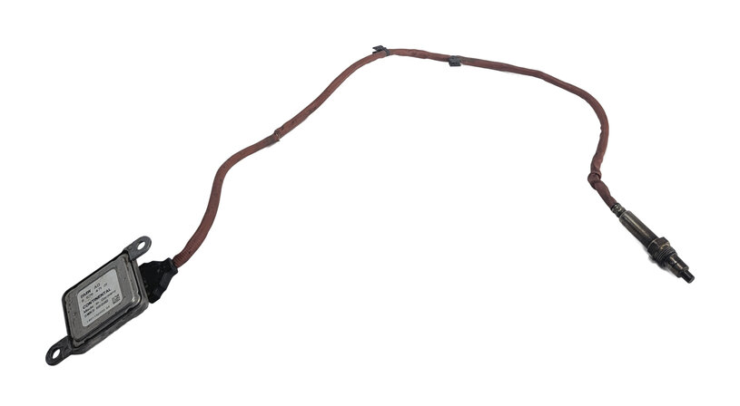 Thumbnail 6: 2014 BMW 328XID SEDAN (F30) 2.0L N47 DIESEL ENGINE NOX SENSOR w/ CONTROL MODULE