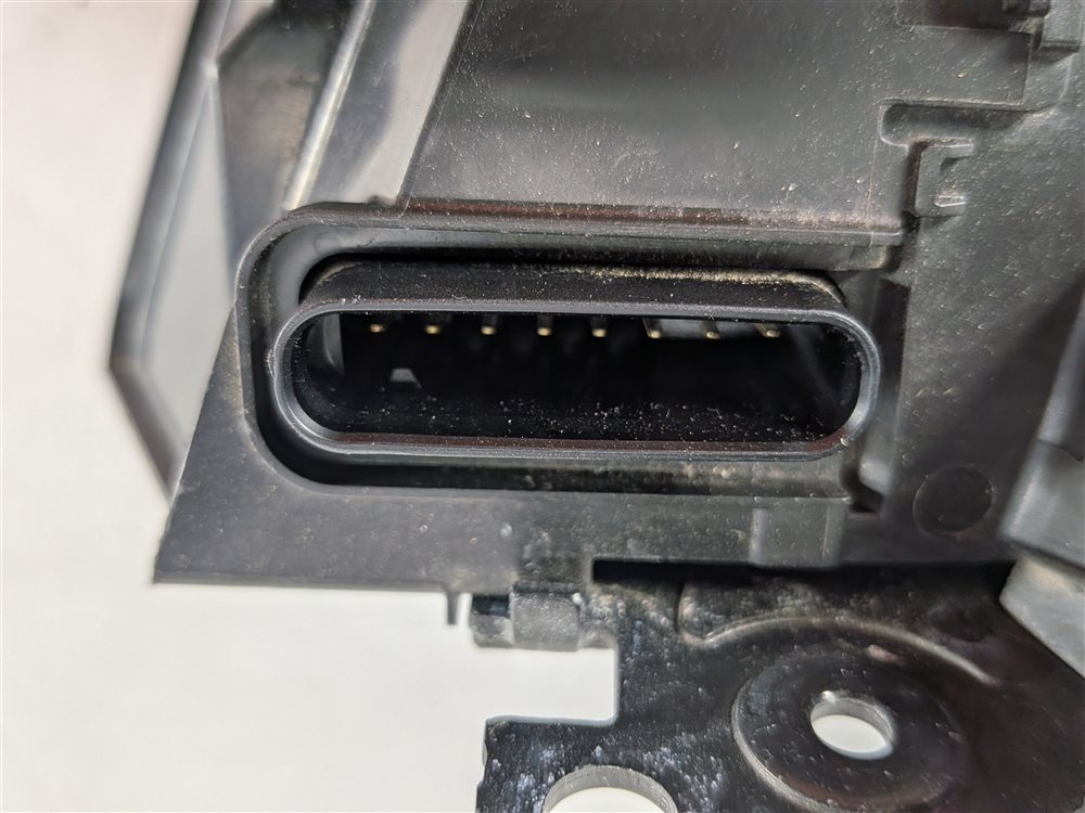 Thumbnail 9: 13-22 RANGE ROVER DISCOVERY (L405 L462 L494 L550) REAR LEFT PASSIVE DOOR LATCH