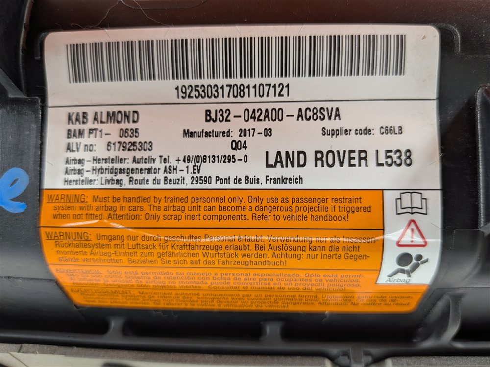 Thumbnail 8: 2015-2019 LAND ROVER DISCOVERY SPORT (L550) LEFT DRIVER KNEE AIRBAG (ALMOND)