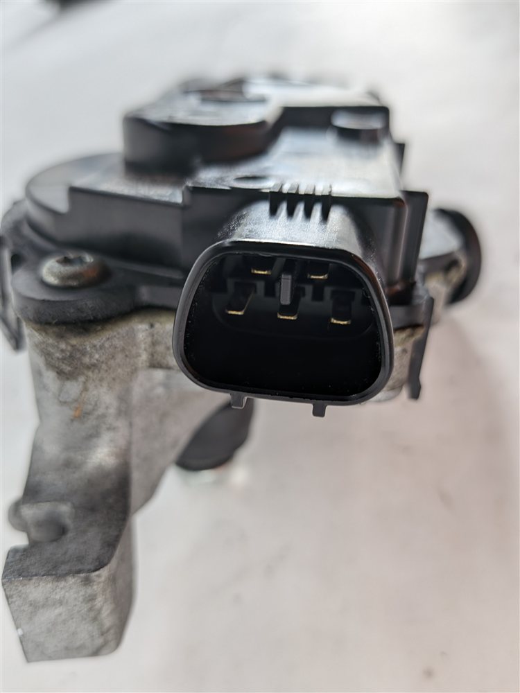 Thumbnail 9: 2015-2019 LAND ROVER DISCOVERY SPORT (L550) FRONT WINDSHIELD WIPER MOTOR