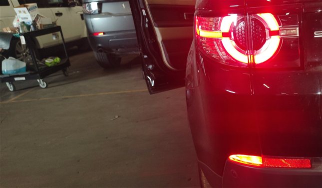 Thumbnail 2: 2015-2019 LAND ROVER DISCOVERY SPORT (L550) LEFT REAR INNER TAILLIGHT LIGHT LAMP