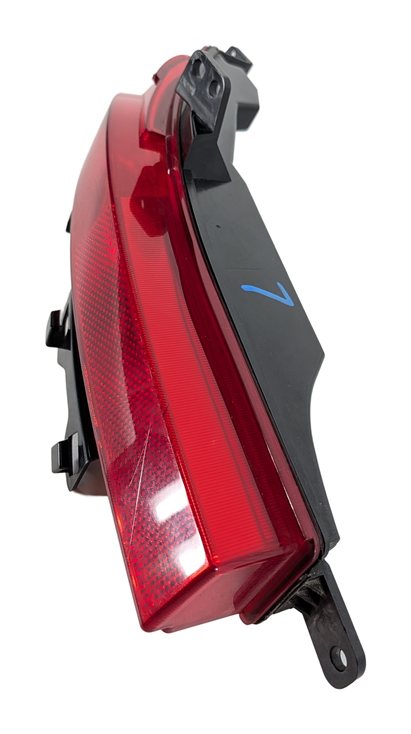 Thumbnail 4: 15-19 LAND ROVER DISCOVERY SPORT (L550) LEFT REAR BUMPER TAILLIGHT LIGHT LAMP