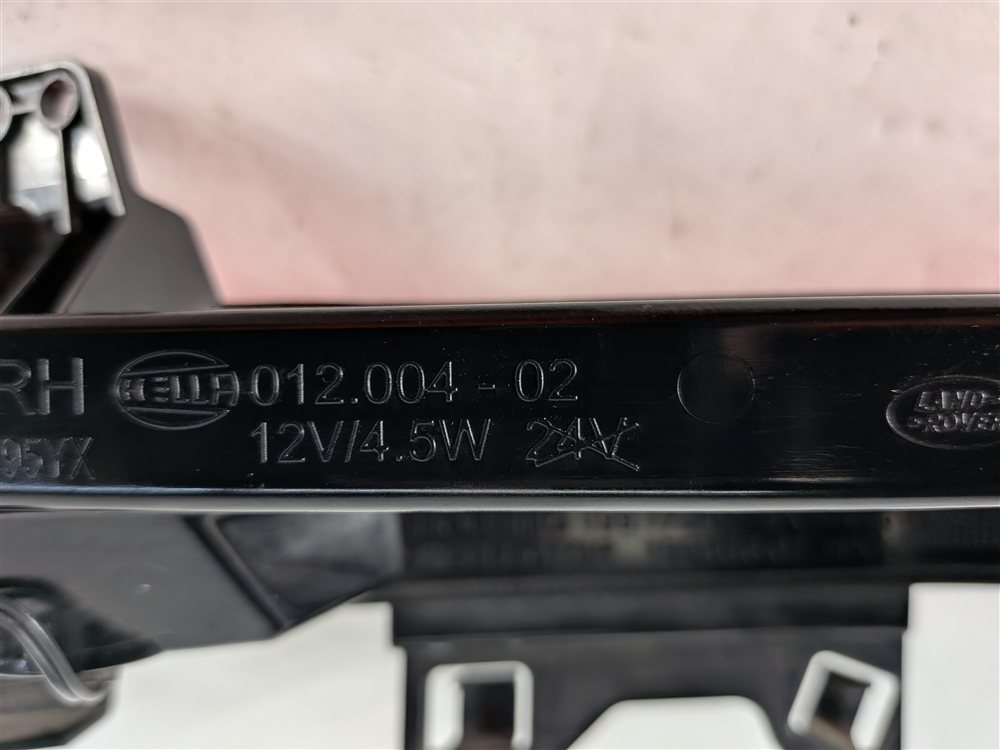 Thumbnail 9: 15-19 LAND ROVER DISCOVERY SPORT (L550) RIGHT REAR BUMPER TAILLIGHT LIGHT LAMP
