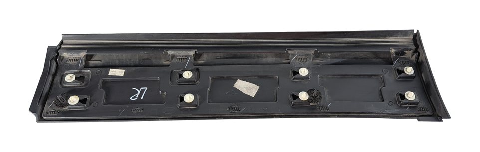 Thumbnail 6: 15-19 ROVER DISCOVERY SPORT L550 REAR LEFT EXTERIOR LOWER DOOR MOULDING