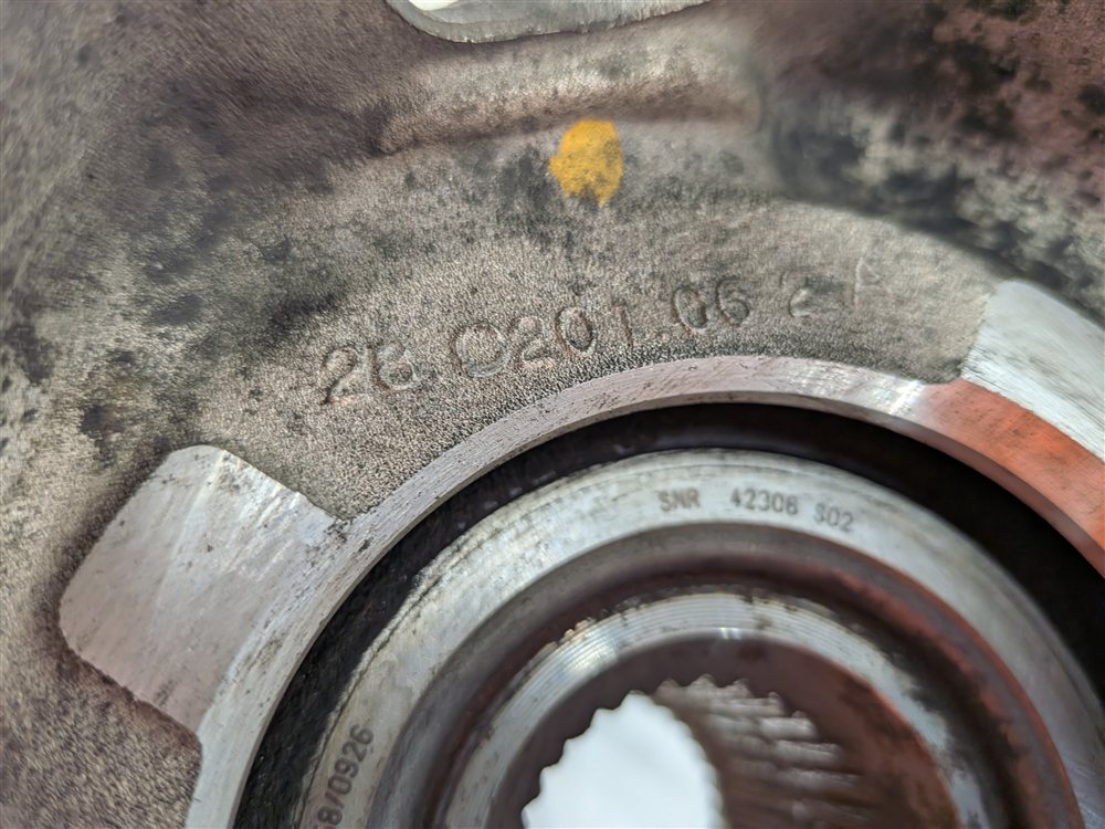 Thumbnail 8: 2015-2019 DISCOVERY SPORT EVOQUE (L538 L550) RIGHT FRONT SPINDLE KNUCKLE HUB