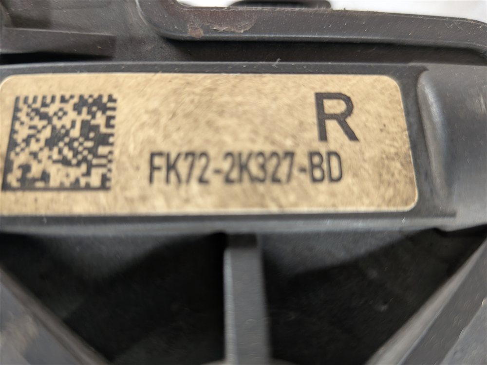 Thumbnail 9: 15-19 JAGUAR E-PACE DISCOVERY SPORT EVOQUE (L538 L550) RIGHT REAR BRAKE CALIPER