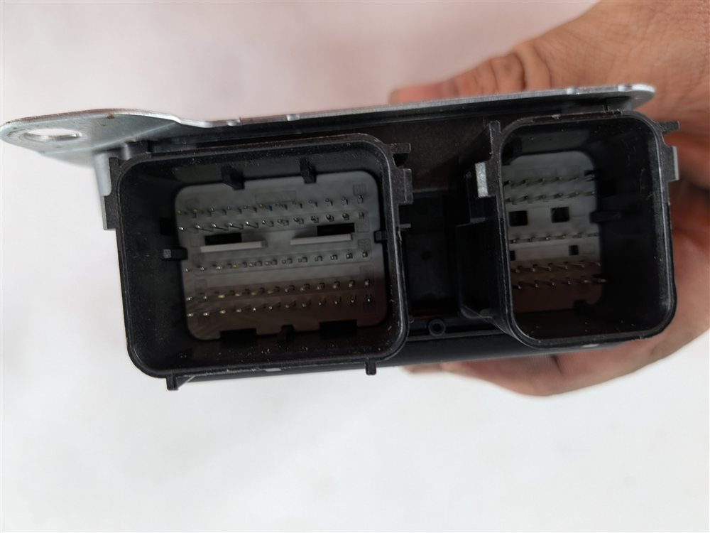 Thumbnail 8: 2015-2019 LAND ROVER DISCOVERY SPORT (L538) SRS BAG CONTROL MODULE