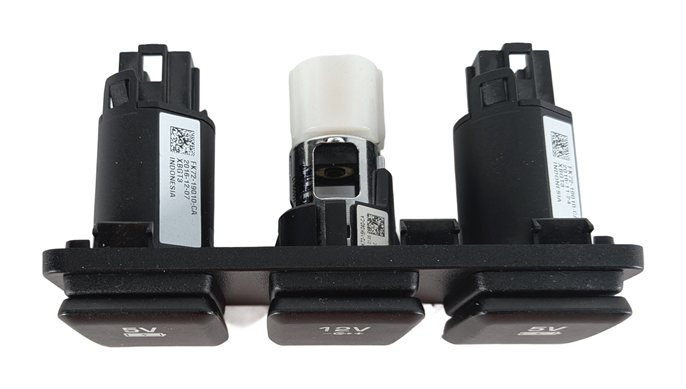Thumbnail 6: 2016 LAND ROVER DISCOVERY SPORT (L550) USB 12V POWER OUTLET CHARGER SOCKET PANEL