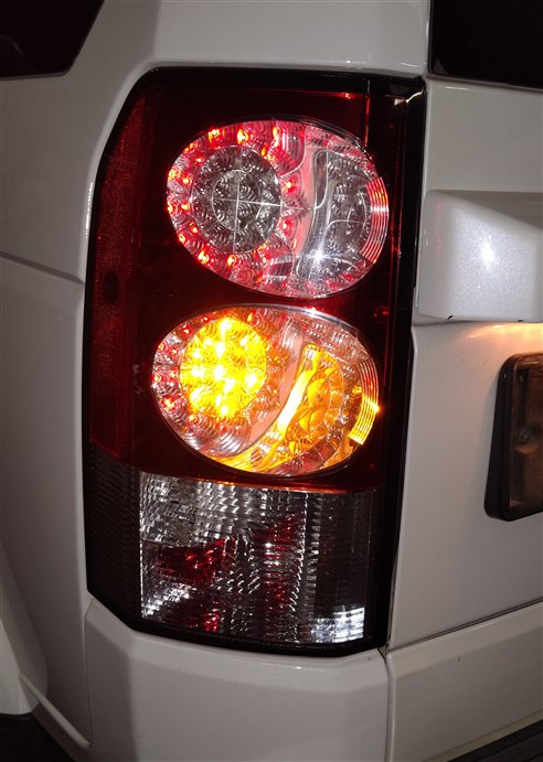 Thumbnail 2: 10-13 LAND ROVER LR4 FRONT LEFT DRIVER QUARTER PANEL TAILLIGHT BRAKE LIGHT LAMP