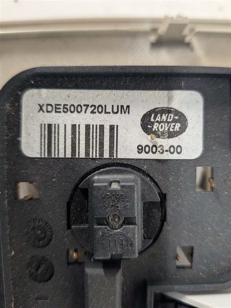 Thumbnail 8: 05-16 LAND ROVER LR3 LR4 REAR DOME LIGHT w/ HEATER TEMPERATURE CONTROL (Beige)