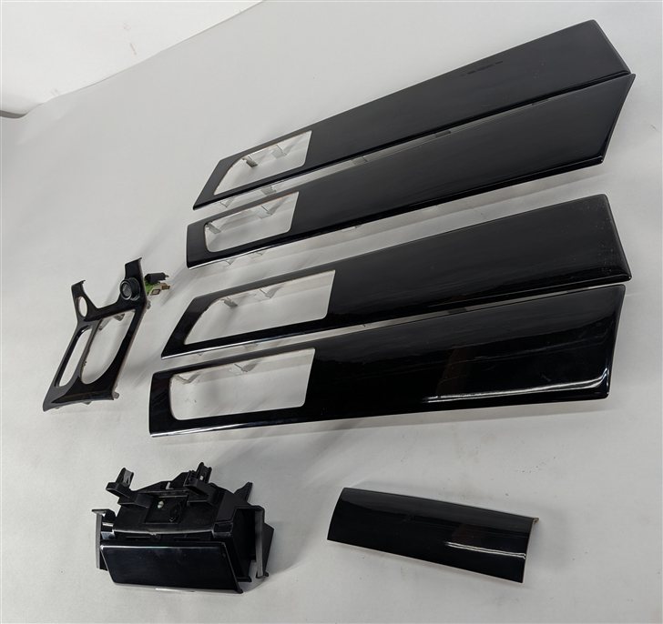 Thumbnail 4: 2011 LAND ROVER LR4 (L319) INTERIOR DASH CONSOLE DOOR TRIM SET/7 (Piano Black)