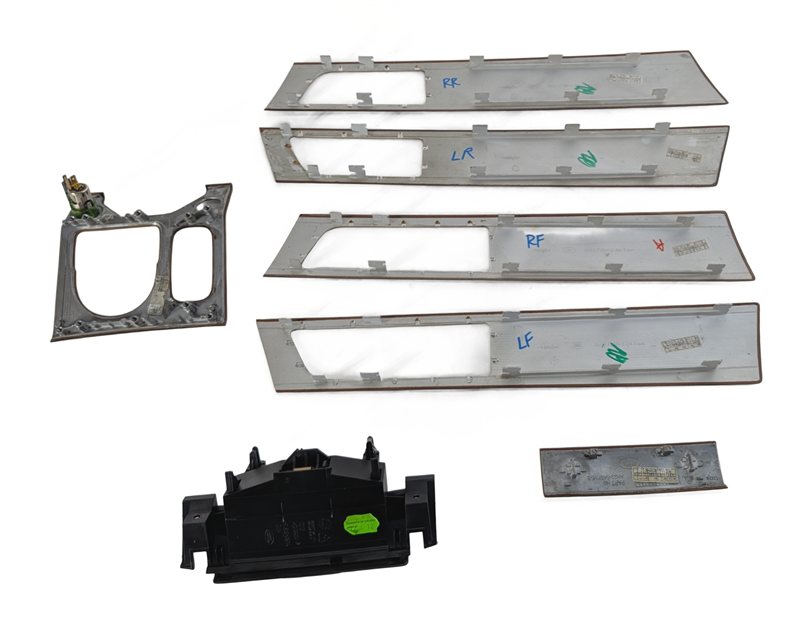 Thumbnail 7: 2011 LAND ROVER LR4 (L319) INTERIOR DASH CONSOLE DOOR TRIM SET/7 (Piano Black)