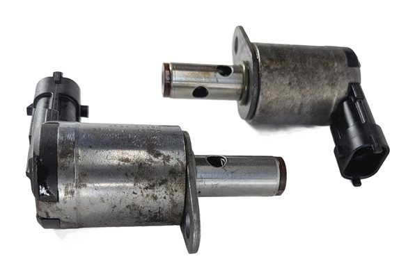 Thumbnail 2: 2012 LAND ROVER LR4 L319 5.0L NON-SUPER AJ133 ENGINE OIL PRESSURE SOLENOID SET/2