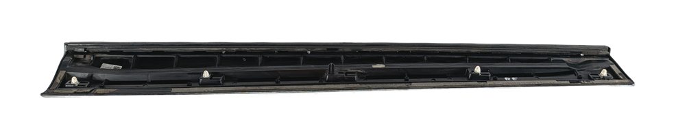 Thumbnail 7: 13-17 AUDI Q5 B8 8R FRONT RIGHT PASSENGER LOWER DOOR MOULDING TRIM PANEL (Black)