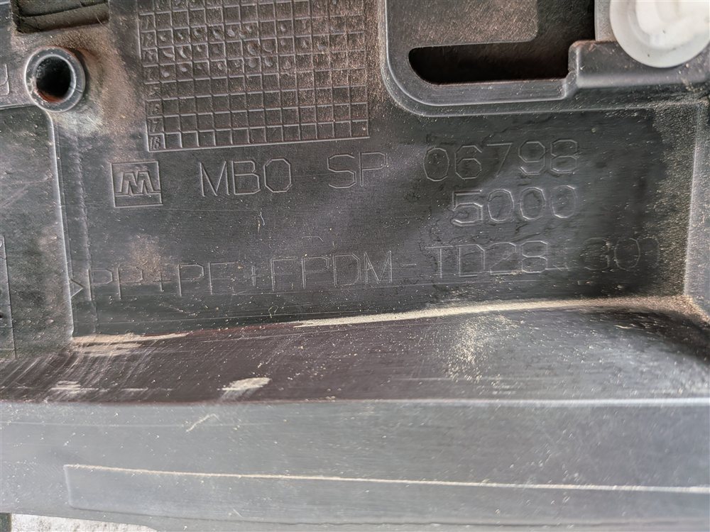 Thumbnail 8: 13-17 AUDI Q5 B8 8R REAR RIGHT DOOR EXTERIOR LOWER MOULDING RUNNER TRIM (Black)