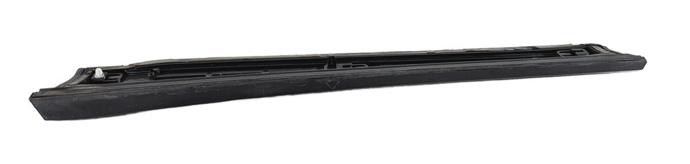 Thumbnail 6: 13-17 AUDI Q5 (B8 8R) REAR LEFT DOOR EXTERIOR LOWER MOULDING RUNNER TRIM (Black)