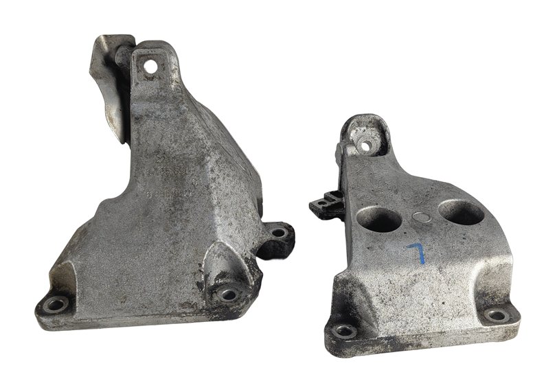 Thumbnail 6: 2014 BMW X1 (E84) 2.0L (N20) ENGINE LEFT & RIGHT MOTOR MOUNT BRACKET SET/2