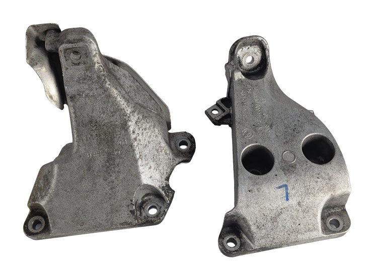 Thumbnail 7: 2014 BMW X1 (E84) 2.0L (N20) ENGINE LEFT & RIGHT MOTOR MOUNT BRACKET SET/2
