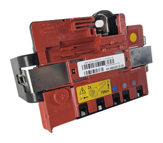 Thumbnail 5: 2014 BMW X1 (E84) 2.0L REAR POSITIVE BATTERY TERMINAL POWER DISTRIBUTION BLOCK