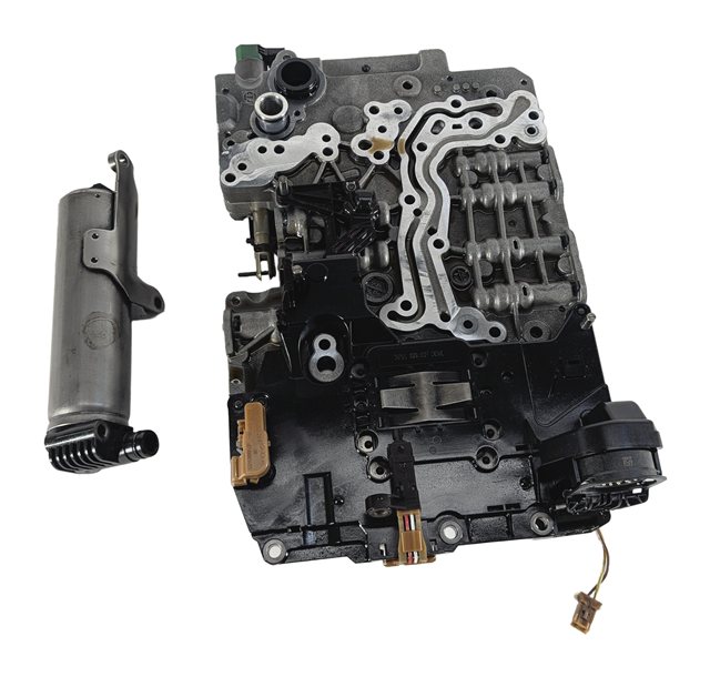 Thumbnail 3: 2014-2015 BMW X1 (E84) 28i RWD AUTOMATIC TRANSMISSION VALVE BODY w/ MECHATRONIC