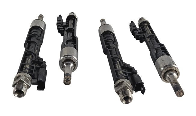Thumbnail 6: 2013-2018 BMW 320i 335i 435i 535i X1 X5 Z4 2.0L / 3.0L TURBO FUEL INJECTOR SET 4