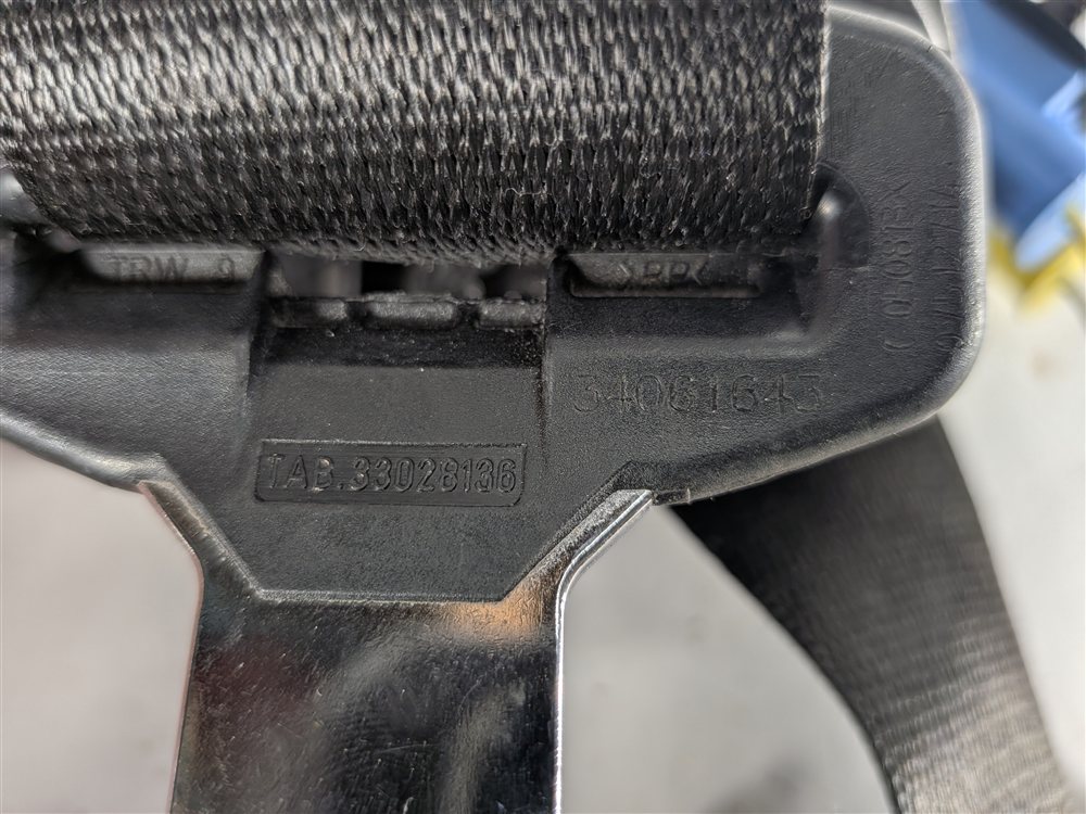 Thumbnail 10: 2012-2015 BMW X1 (E84) LEFT FRONT DRIVER SEATBELT BUCKLE RETRACTOR (Black)
