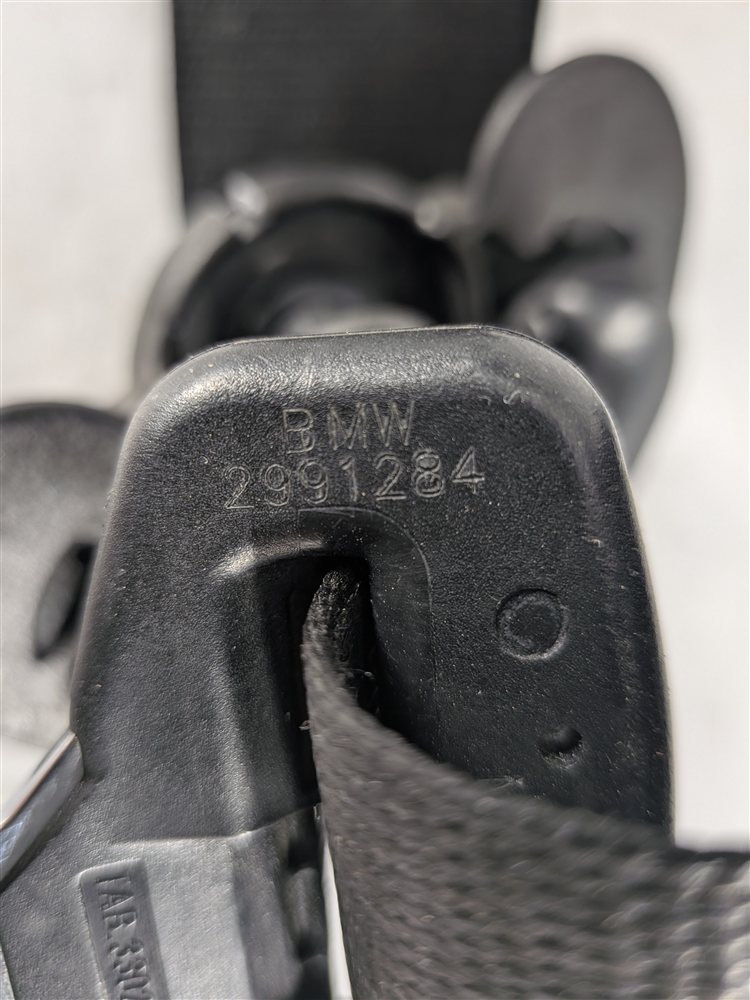 Thumbnail 10: 2012-2015 BMW X1 (E84) RIGHT FRONT PASSENGER SEATBELT BUCKLE RETRACTOR (Black)