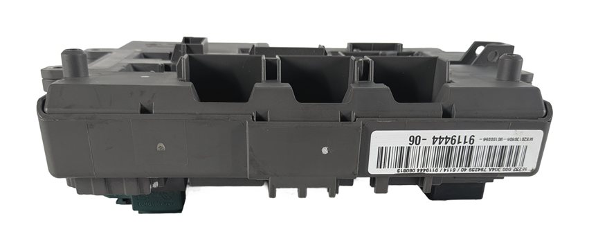 Thumbnail 7: 08-15 BMW 128i 135i 328i 335i M3 X1 (E84 E87 E90) POWER DISTRIBUTION FUSE BOX