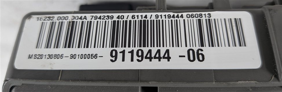 Thumbnail 8: 08-15 BMW 128i 135i 328i 335i M3 X1 (E84 E87 E90) POWER DISTRIBUTION FUSE BOX
