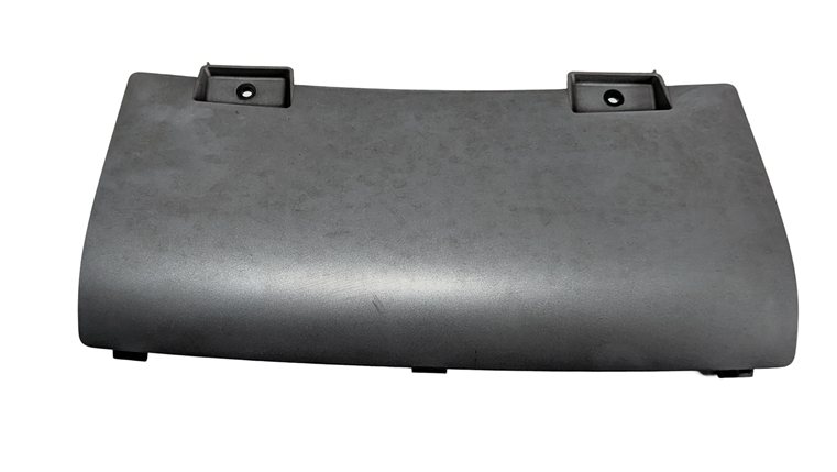 Thumbnail 2: 2013 AUDI Q5 (B8 8R) REAR BUMPER TOW HOOK EYE CAP TRAILER HITCH COVER (Silver)