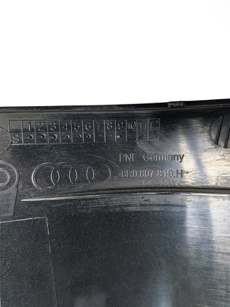 Thumbnail 7: 2013 AUDI Q5 (B8 8R) REAR BUMPER TOW HOOK EYE CAP TRAILER HITCH COVER (Silver)