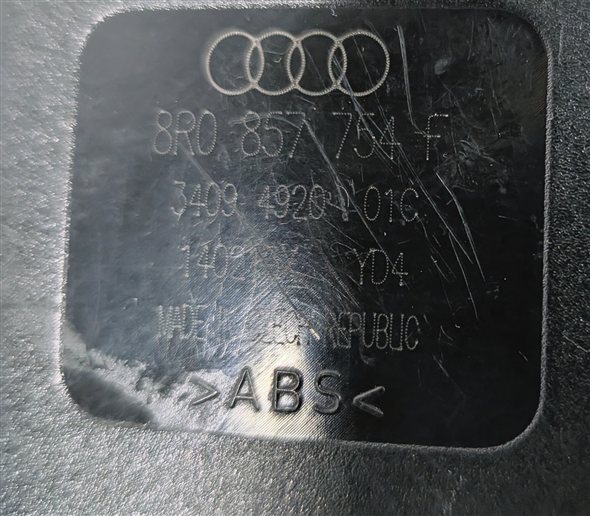 Thumbnail 7: 2013 AUDI Q5 B8 8R REAR LEFT CENTER RIGHT SEATBELT BUCKLE RECEIVER SET/3 (BLACK)