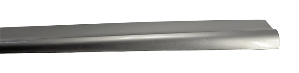 Thumbnail 2: 2013 AUDI Q5 (B8 8R) FRONT LEFT DRIVER LOWER DOOR MOLDING TRIM S-LINE (Silver)