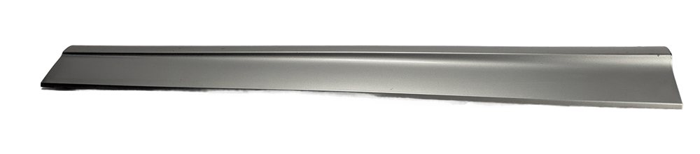 2013 AUDI Q5 B8 8R FRONT RIGHT PASSENGER LOWER DOOR MOLDING TRIM S-LINE (Silver)