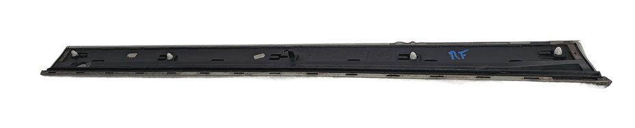 Thumbnail 2: 2013 AUDI Q5 B8 8R FRONT RIGHT PASSENGER LOWER DOOR MOLDING TRIM S-LINE (Silver)