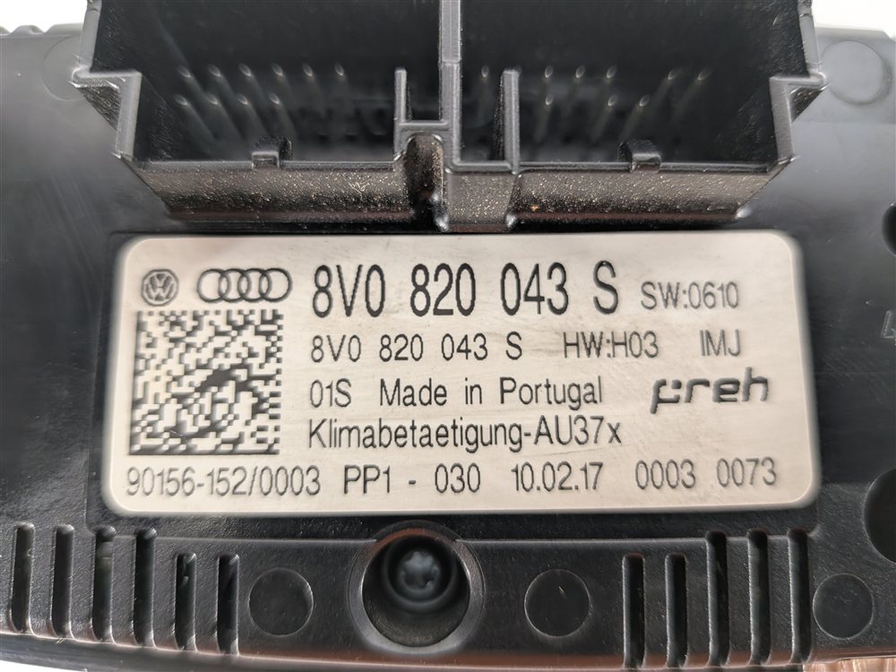 Thumbnail 9: 16-18 AUDI A3 E-TRON (8VF) FRONT HEATER A/C TEMPERATURE CLIMATE CONTROL PANEL