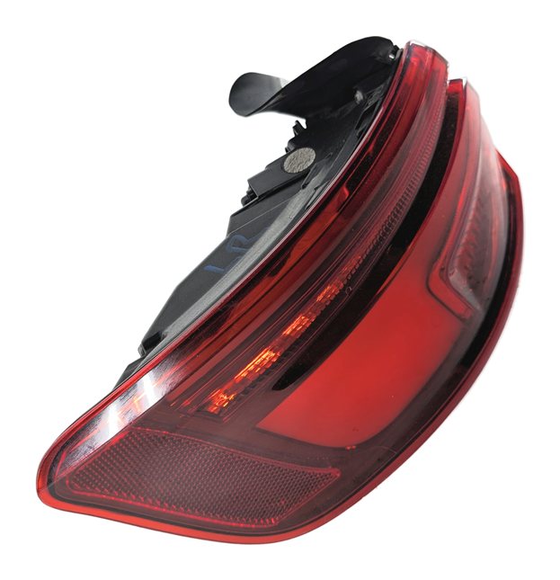 Thumbnail 5: 16-18 AUDI A3 E-TRON 8VF LEFT DRIVER REAR OUTER TAILLIGHT BRAKE LIGHT LAMP (LED)