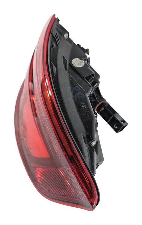 Thumbnail 4: 16-18 AUDI A3 E-TRON (8VF) RIGHT PASSENGER REAR OUTER TAILLIGHT BRAKE LAMP (LED)