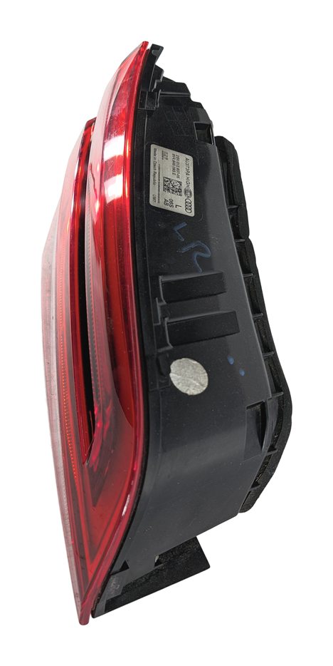 Thumbnail 4: 2016-2018 AUDI A3 E-TRON (8VF) LEFT DRIVER REAR INNER TAILLIGHT LIGHT LAMP (LED)