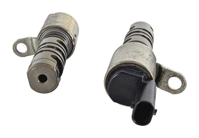 Thumbnail 2: 16-18 AUDI A3 E-TRON (8V) 1.4L HYBRID (CXUA) ENGINE VVT TIMING SOLENOID SET/2