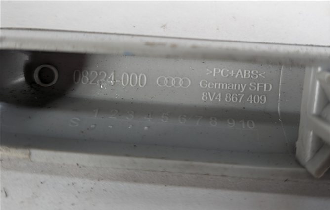 Thumbnail 13: 2017 AUDI A3 E-TRON (8V) INTERIOR DASH DOOR TRIM SET/7 (Micrometallic Silver)