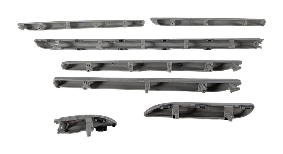 Thumbnail 6: 2017 AUDI A3 E-TRON (8V) INTERIOR DASH DOOR TRIM SET/7 (Micrometallic Silver)