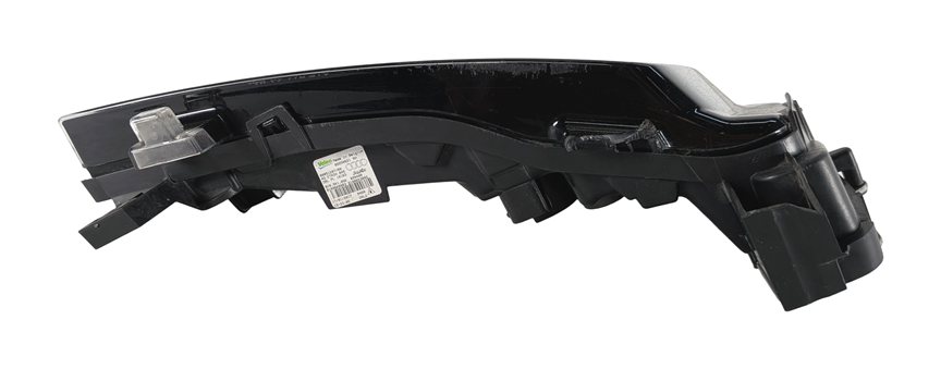 Thumbnail 6: 2017 AUDI A3 E-TRON (8V) FRONT RIGHT PASSENGER BUMPER LED DAYTIME RUNNING LIGHT