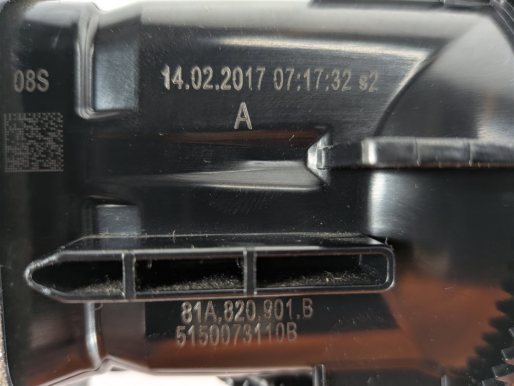Thumbnail 9: 2016 AUDI A3 (8V) FRONT DASH HEAT AIR AC VENT SET/4 8V0820901 (Black)
